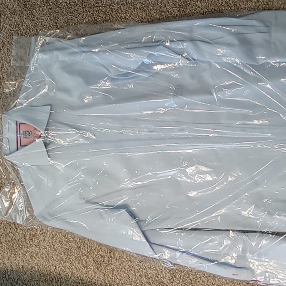 Thomas Pink dress shirt